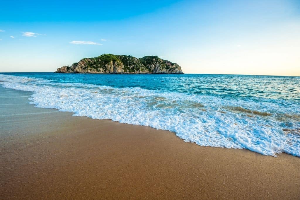The Best Beaches in Huatulco 2022 edition 2024