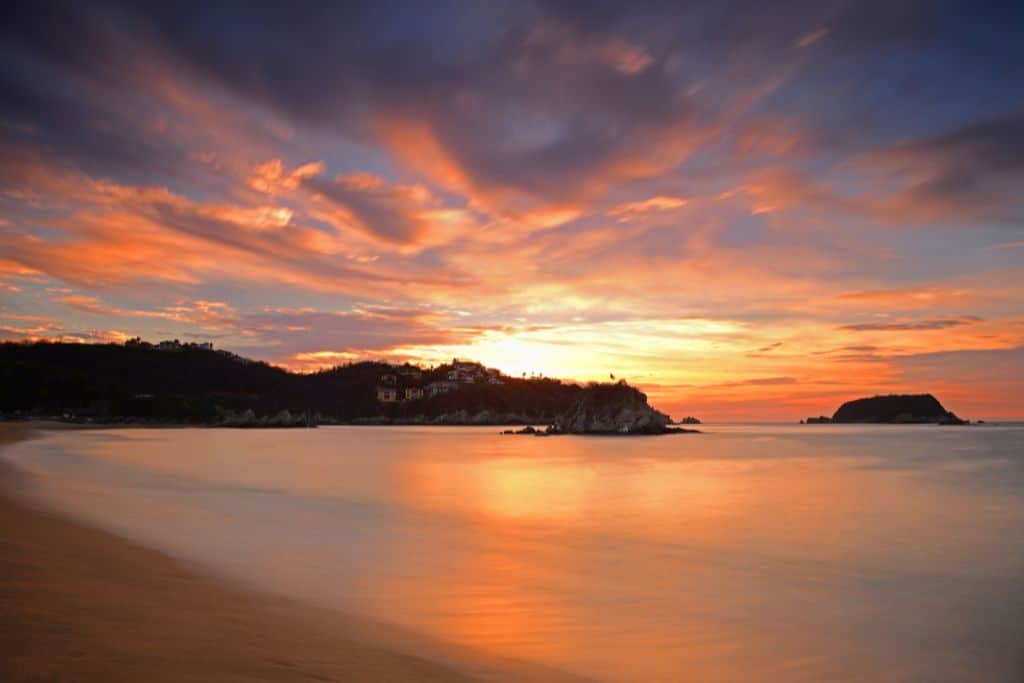 A gorgeous sunset over Chahue Bay Huatulco