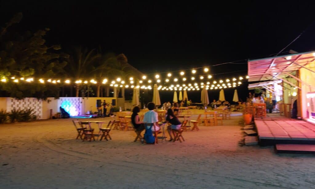 Huatulco is a great place to visit and make friends in places like Chahue Corner