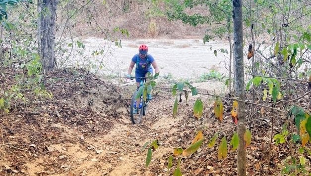 Shev on a mountain bike tour in Huatulco